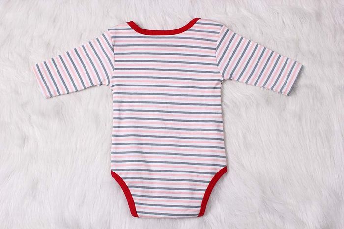 Baby bodysuit back