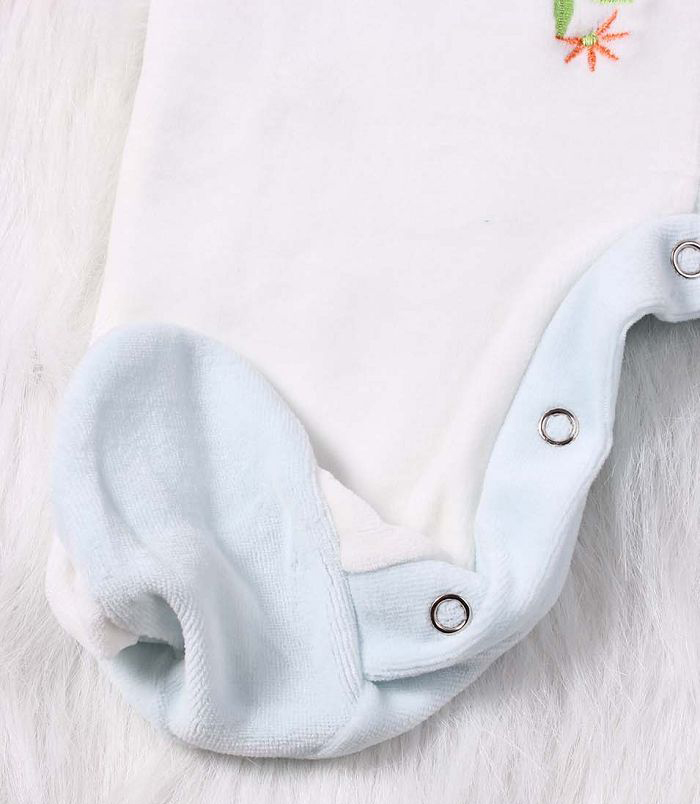 Baby romper buttons